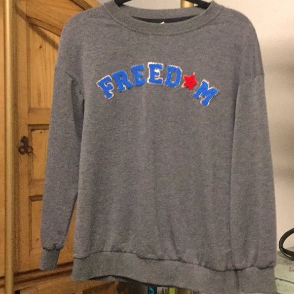 Tops - Freedom sweatshirt cowgirl boho chic rodeo queens travel lodge cabin farmer’s